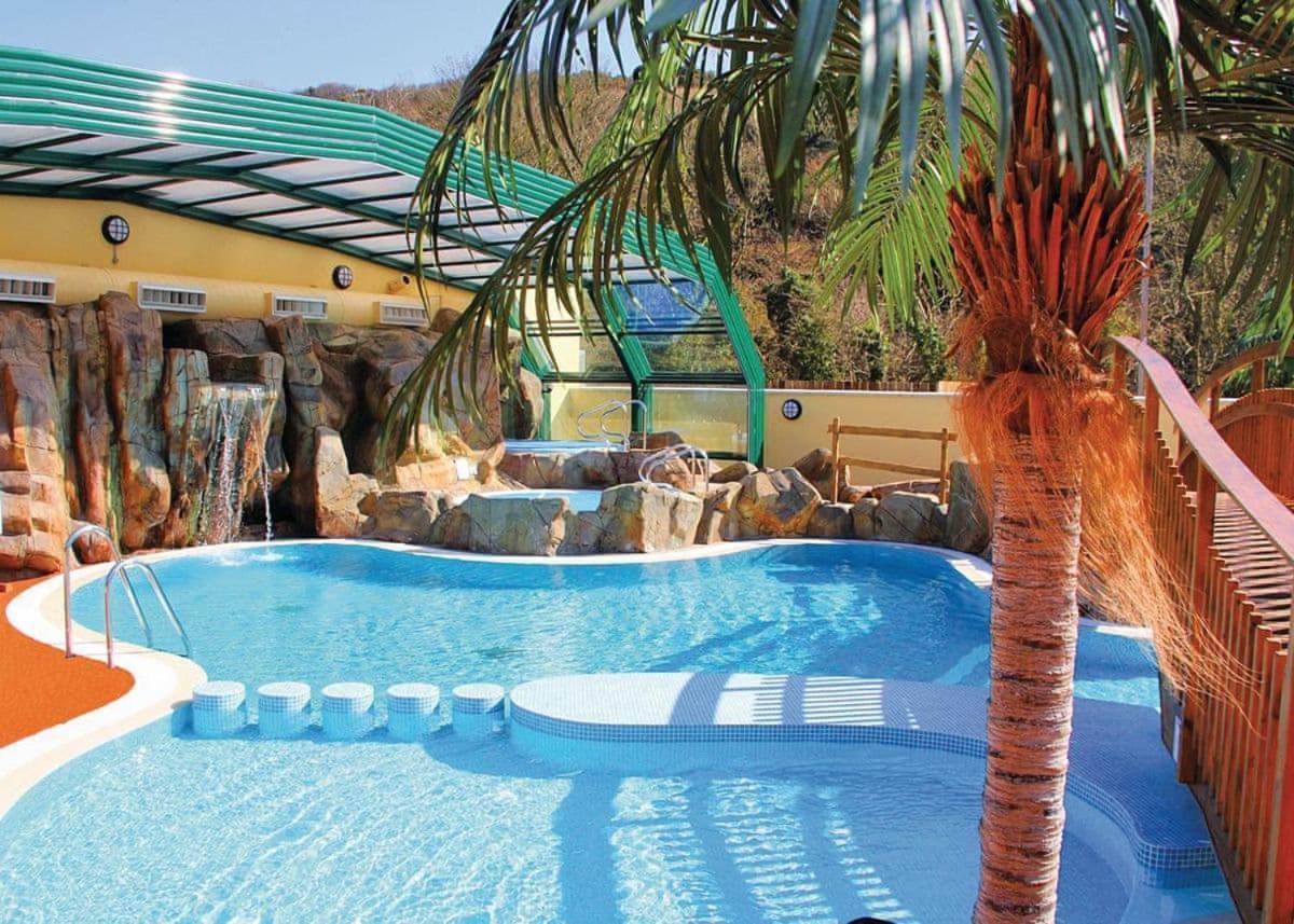 Cardigan Bay Holiday Park Buitenkant foto